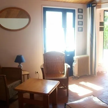 Σπίτι διακοπών House Centre Ville, Jolie Maison De Pays De 2 Pieces / 2 Pers. + 1 Bebe *